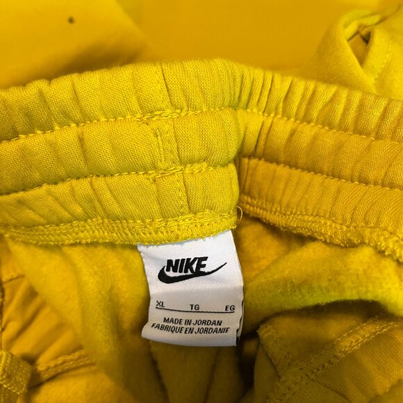 NWOT Nike Boys sweatsuit: XL - Picture 2 of 2